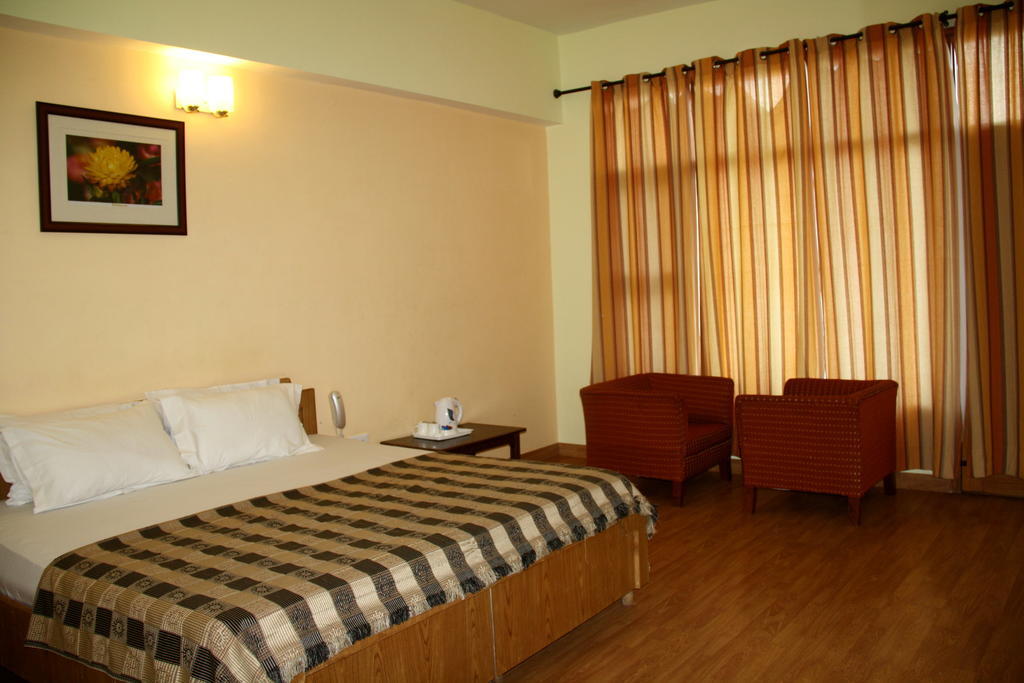 United 21 Resort Chail Habitación foto